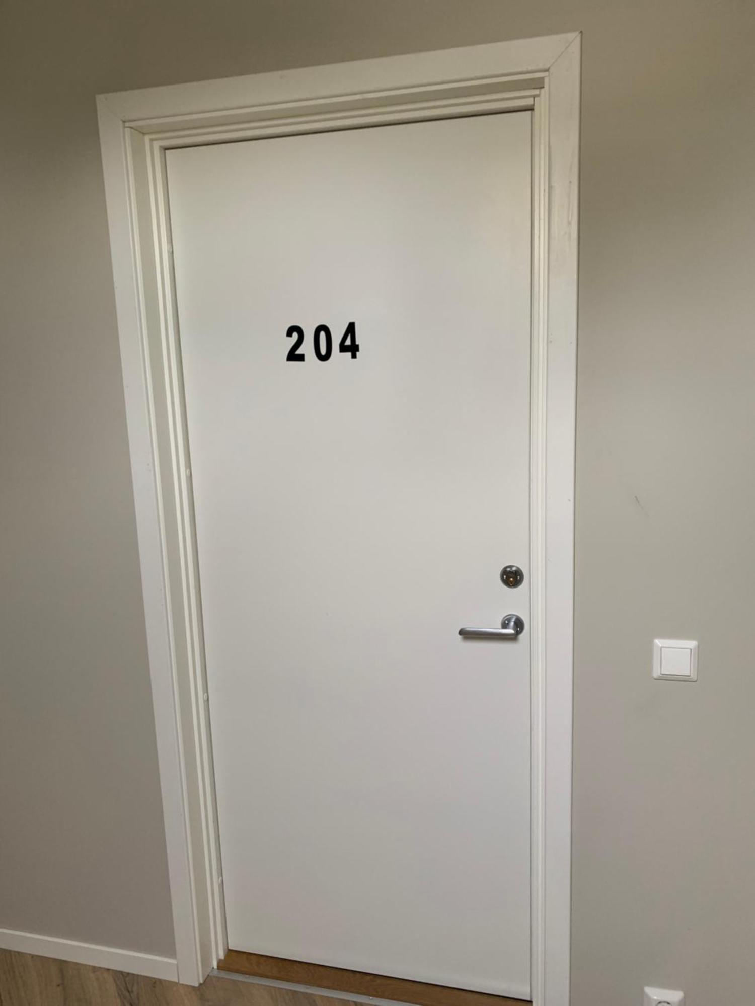 Modern 204 Apartment